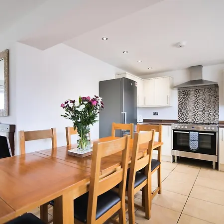 Holiday home 7 - Ukc3184